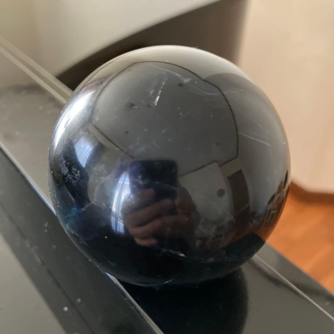 はち。さま専用珍！黒薔薇　フローライト　スフィア　天然石置物　E195