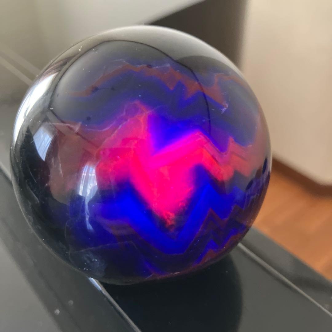 はち。さま専用珍！黒薔薇　フローライト　スフィア　天然石置物　E195