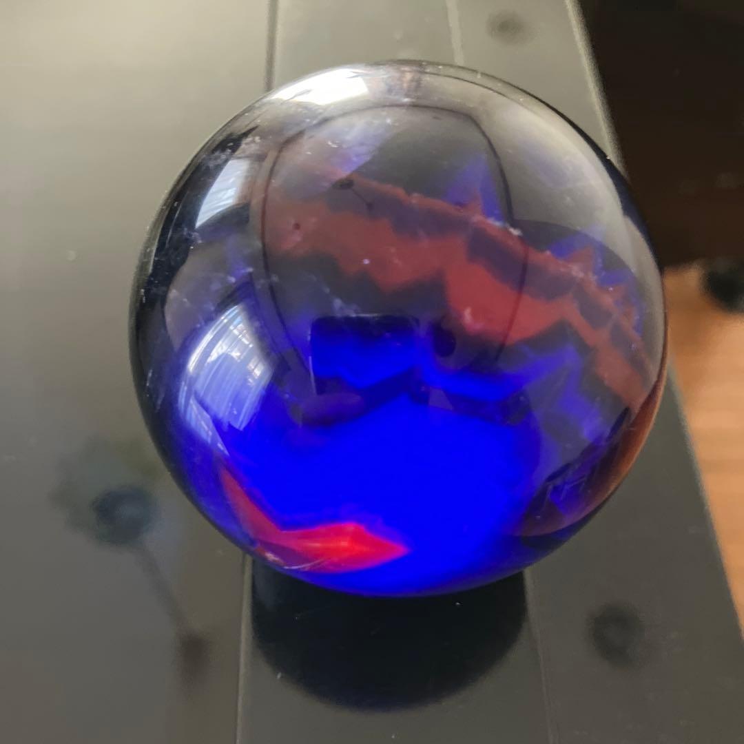 はち。さま専用珍！黒薔薇　フローライト　スフィア　天然石置物　E195