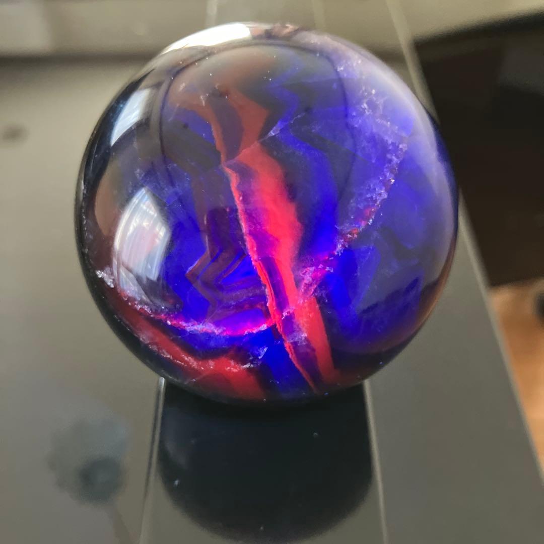 はち。さま専用珍！黒薔薇　フローライト　スフィア　天然石置物　E195