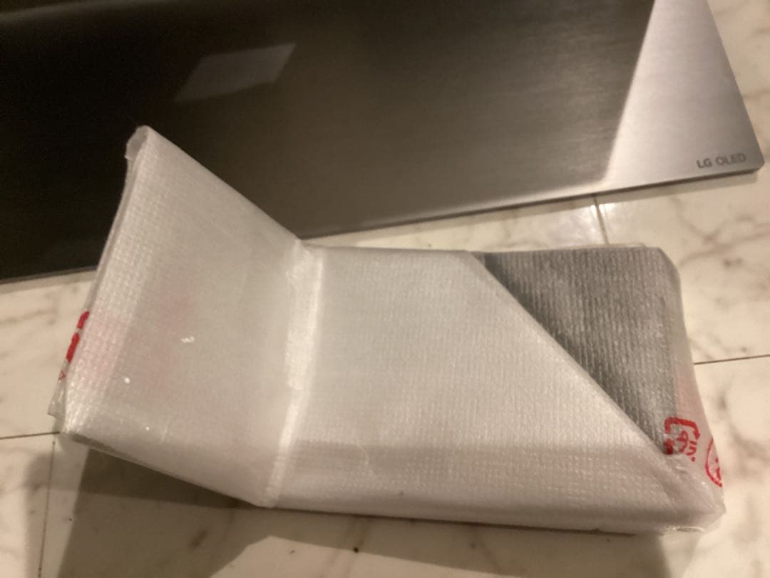 OLED77G2PJA用スタンドとカバー