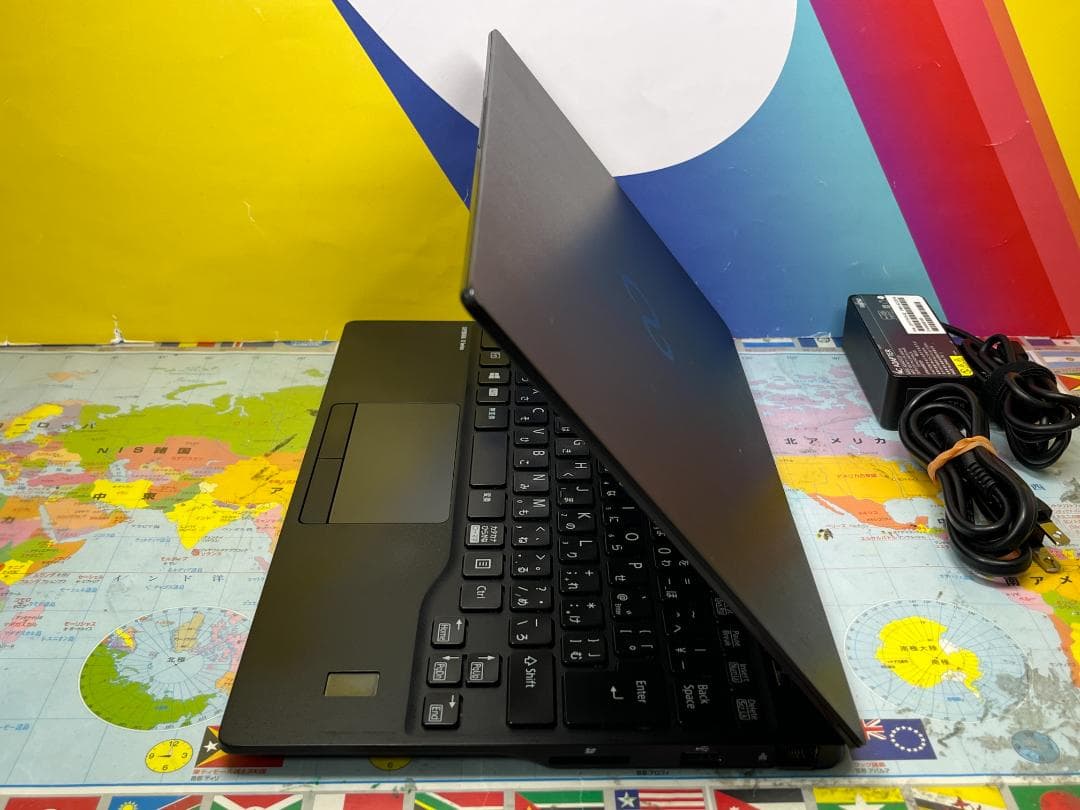 良品 富士通 U9311/F 13.3型 第11世代 Office2024