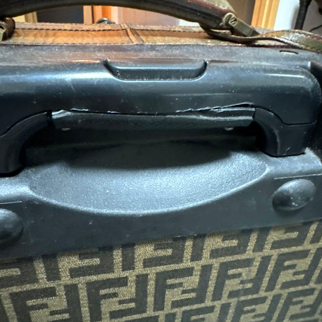 FENDI FFロゴボストンバッグ