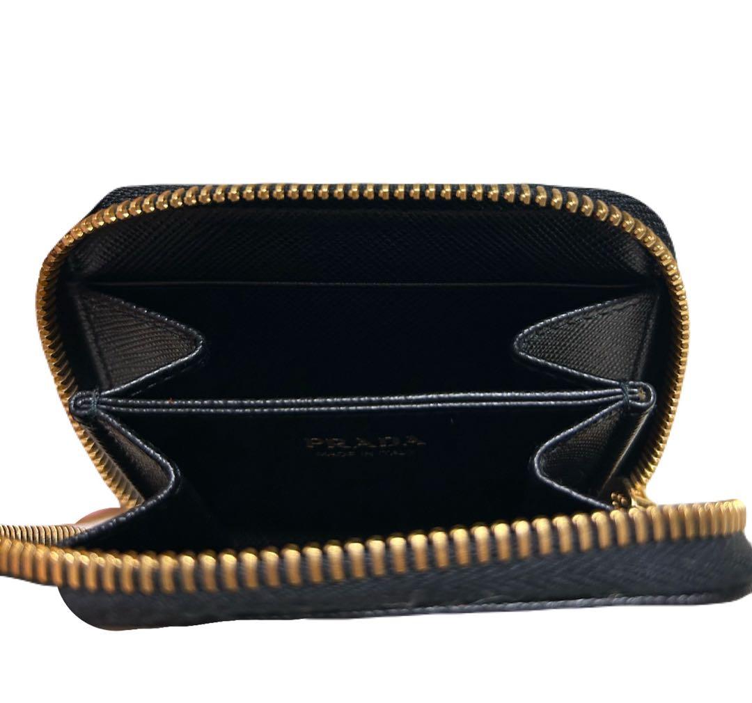【新品未使用】PRADA プラダ　ケース　財布　【平日当日発送可◎】