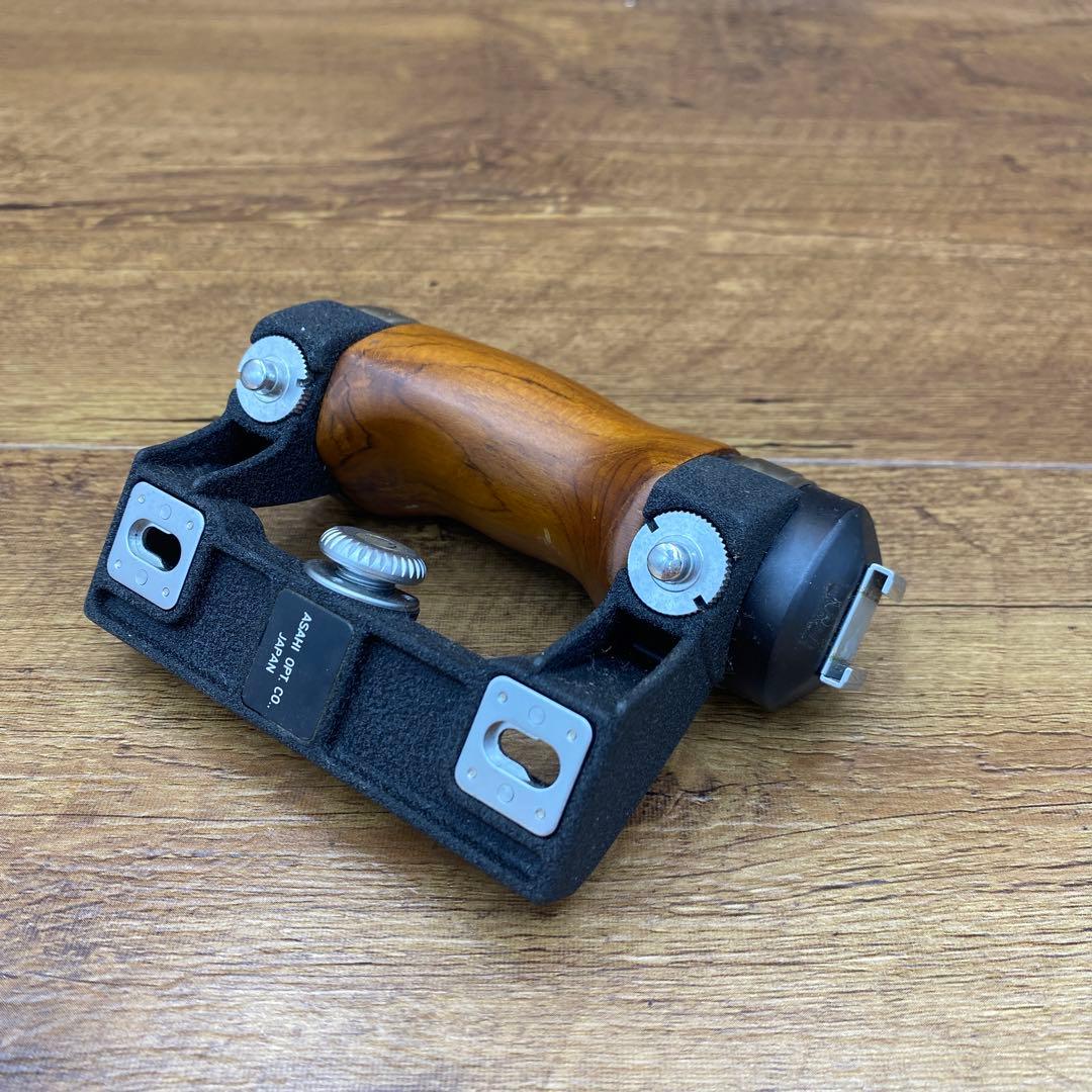 PENTAX ペンタックス 67用　木製　ホットシューウッドグリップ