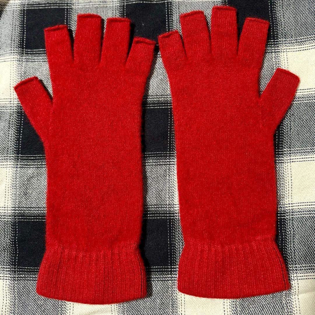 donttellanyone 手袋　ドンテル　YURIKA AKUTSU