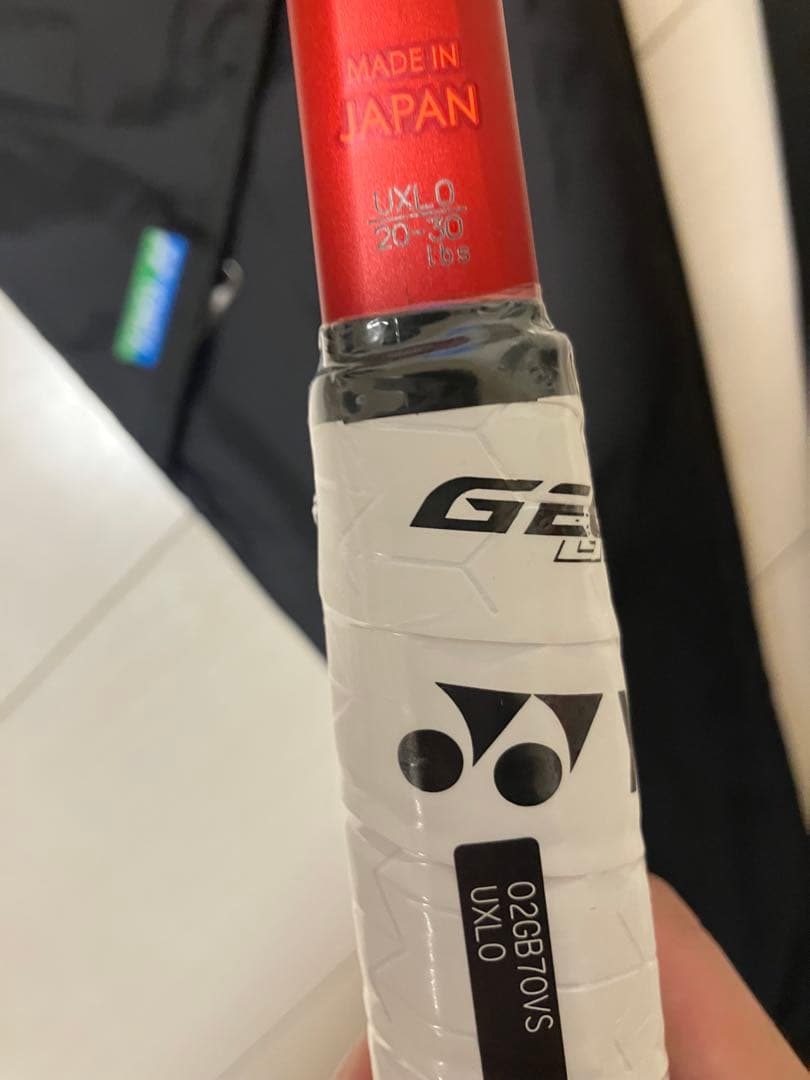 YONEX ジオブレイク70vsタンゴレッド　UXL0