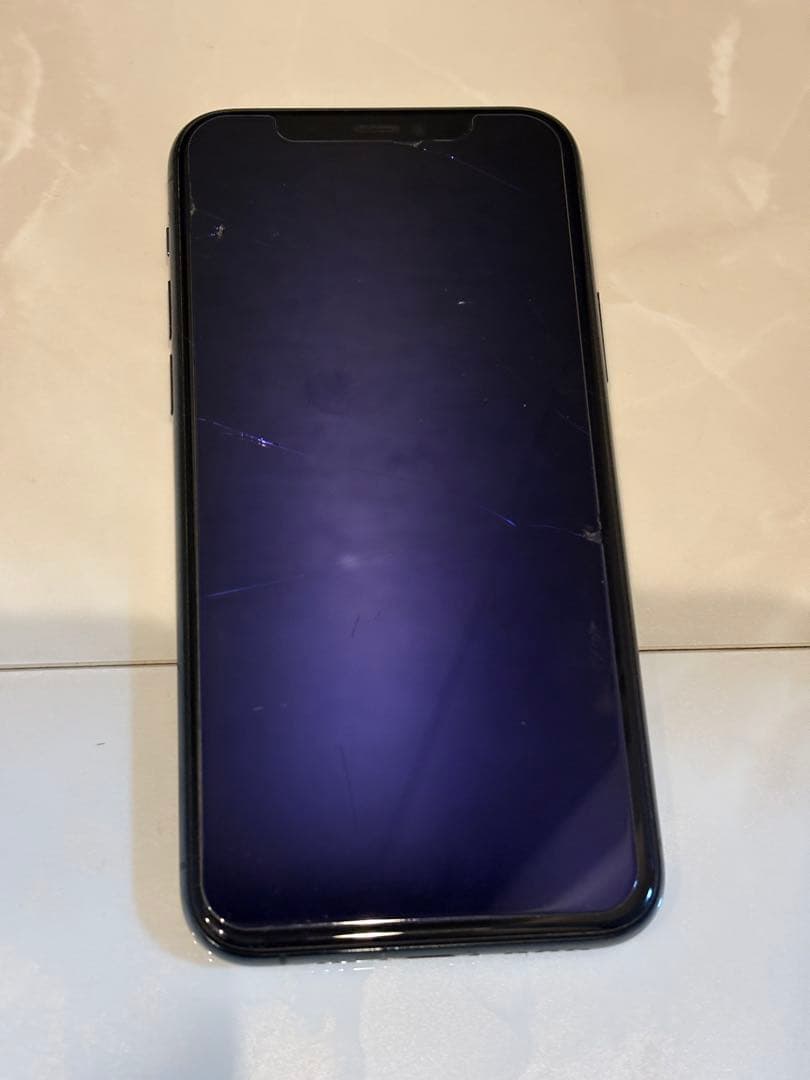 iPhone 11 PRO 256GB SIMフリー ミッドナイトグリーン