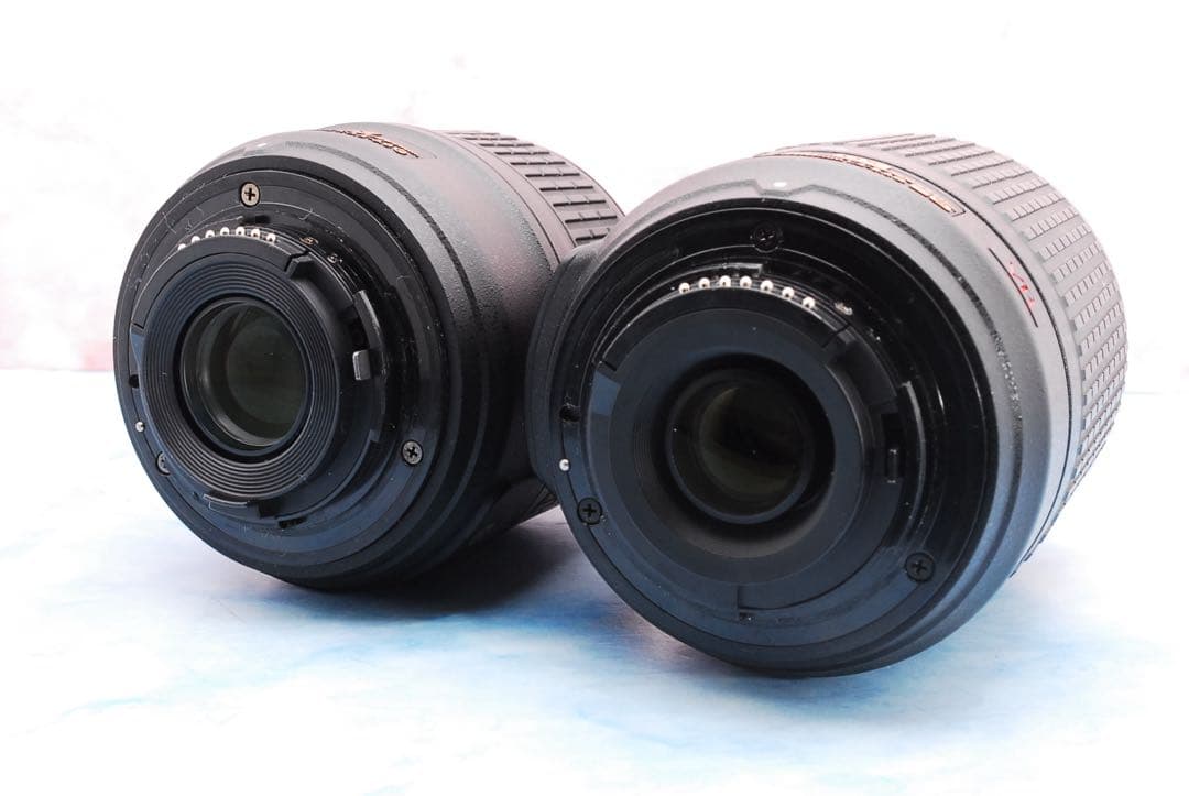 ニコン D5200☆一眼レフカメラ☆手ぶれ補正Wレンズ☆美品＆ショット数少！