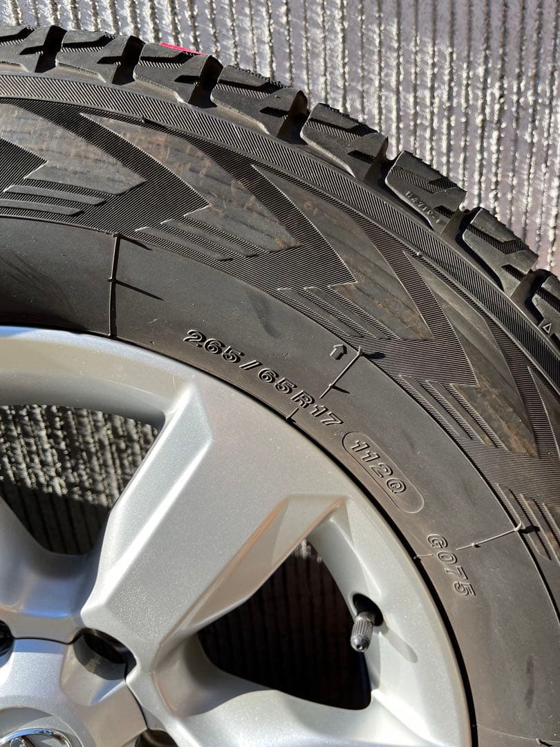 ランドクルーザープラド150 中期純正ホイール17インチタイヤ・ホイールセット