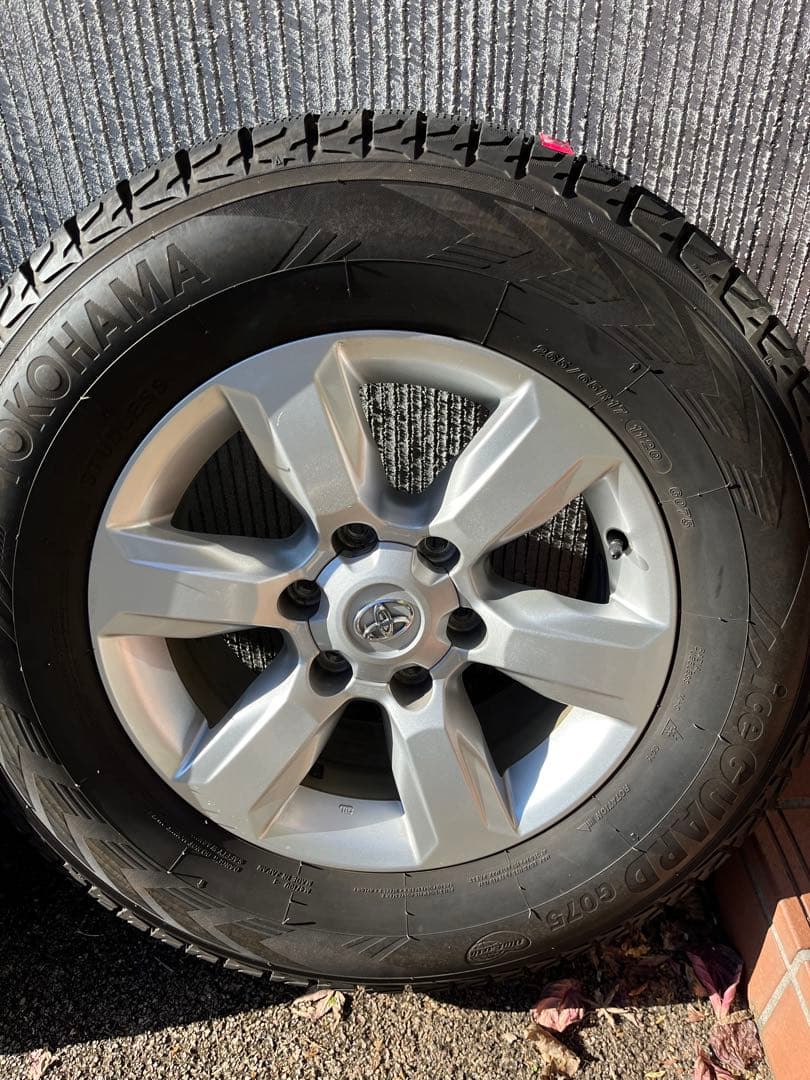 ランドクルーザープラド150 中期純正ホイール17インチタイヤ・ホイールセット