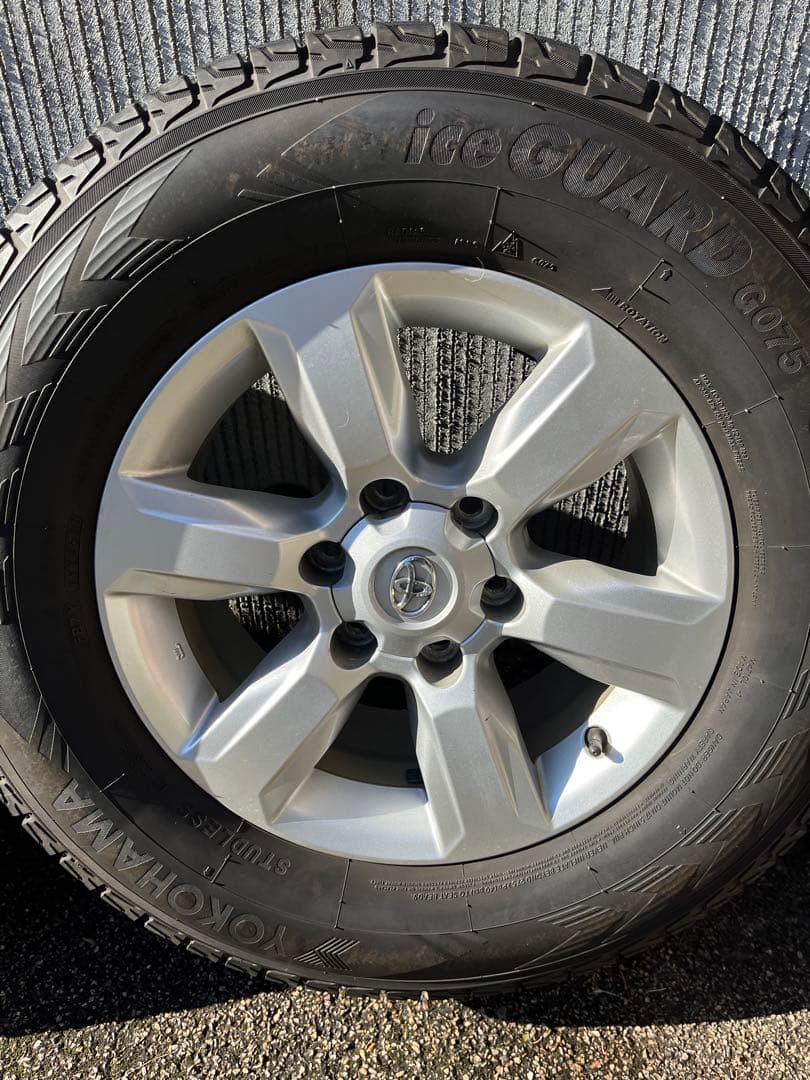 ランドクルーザープラド150 中期純正ホイール17インチタイヤ・ホイールセット