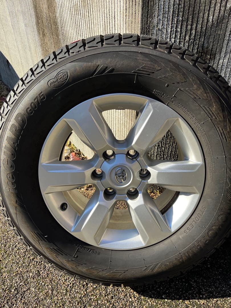 ランドクルーザープラド150 中期純正ホイール17インチタイヤ・ホイールセット