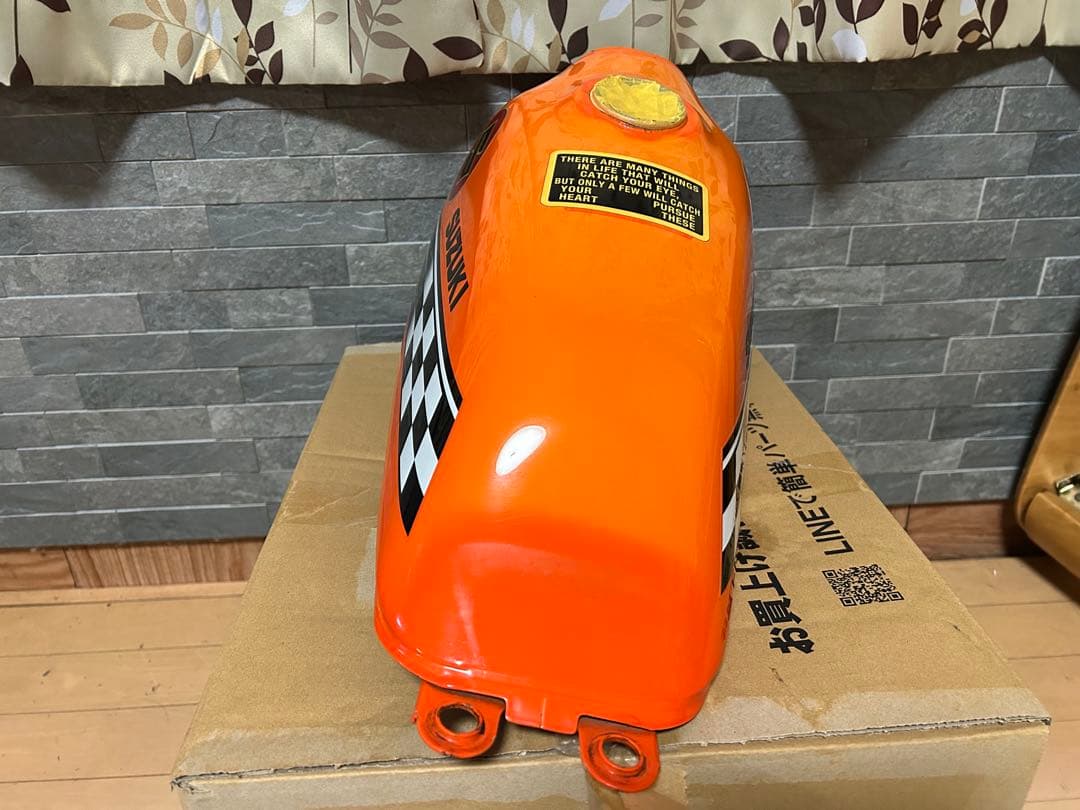 グラストラッカー　BB 純正タンク