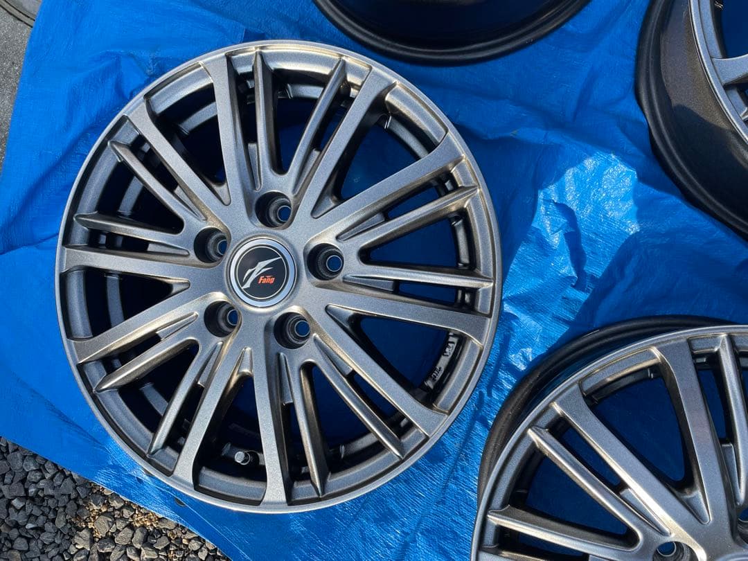 未使用？　15インチ　6J PCD114.3 5穴　アルミホイール　4本