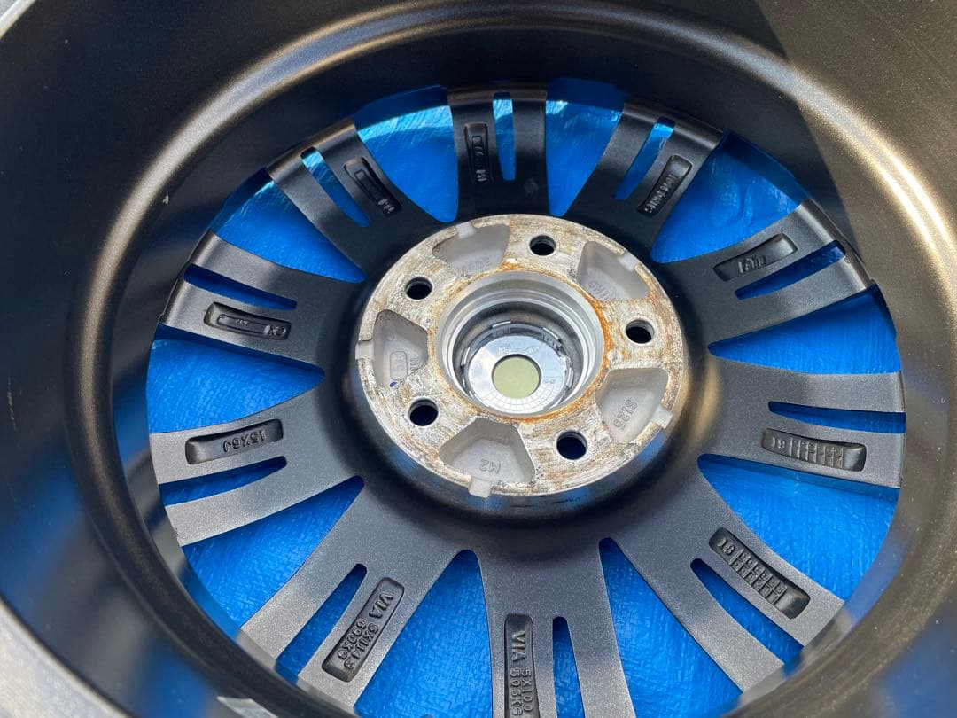 未使用？　15インチ　6J PCD114.3 5穴　アルミホイール　4本