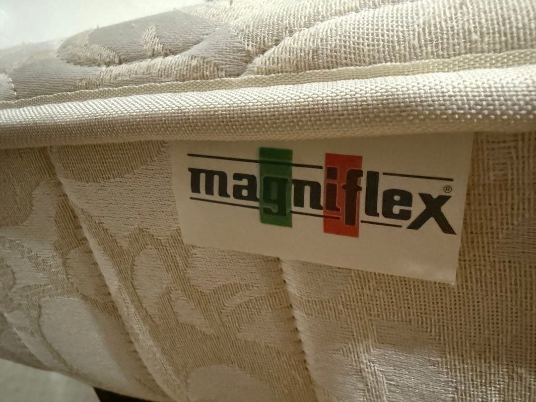 マニフレックス クイーンサイズ マットレス+ベッド マット元値¥87,780