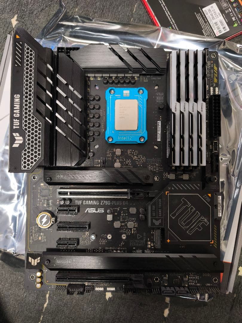 CPU Core i7 13700k Tuf z790 d4 ddr4 64gb