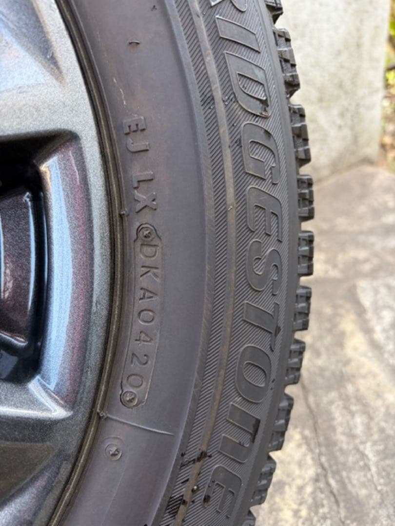 185/65R15 ブリヂストン　スタッドレス　４本SET VWポロ等に