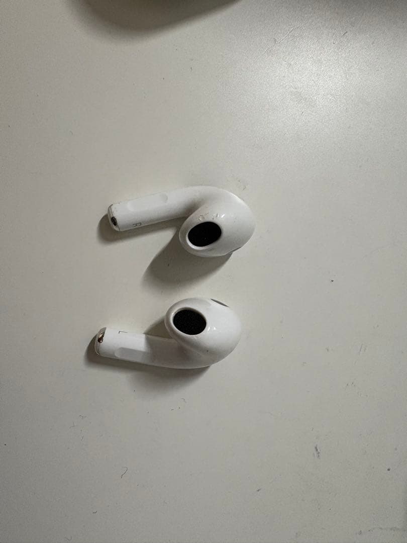 AirPods3世代 充電ケース付き