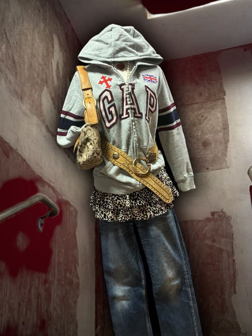 激レア✴︎y2k十字架星ビジューワッペンGAPジップフェアリーグランジ平成ギャル