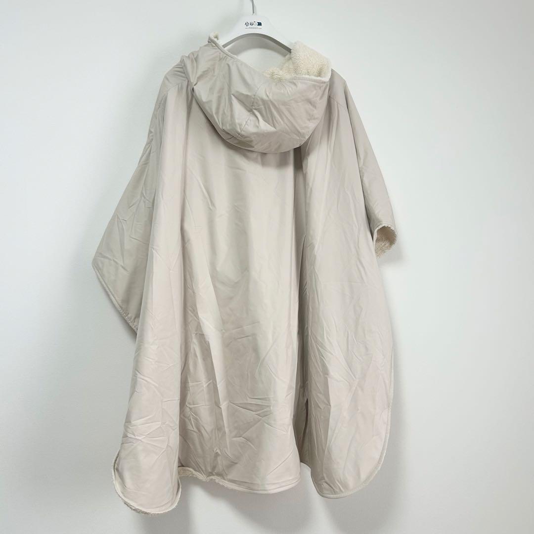 MONCLER フード付きリバーシブルベージュポンチョ新品　未使用　タグ付