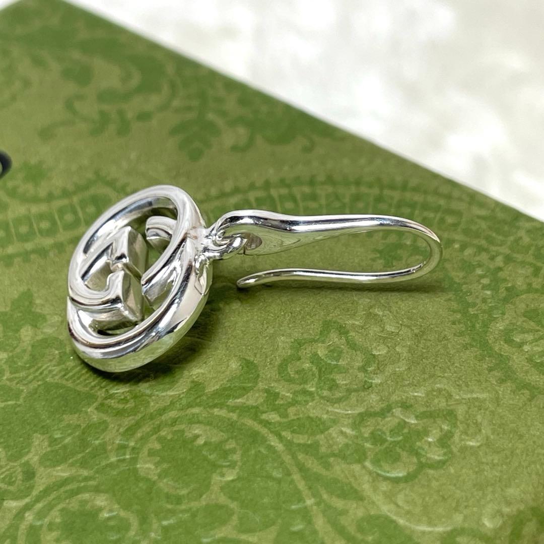 GUCCIグッチ インターロッキングGG フックピアス片耳　メンズ&レディース