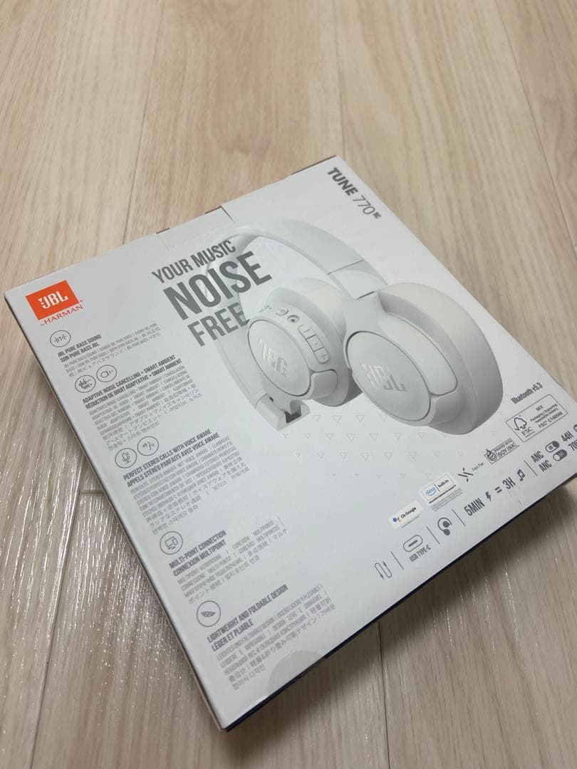 JBL ワイヤレスヘッドホン　白色　ホワイト