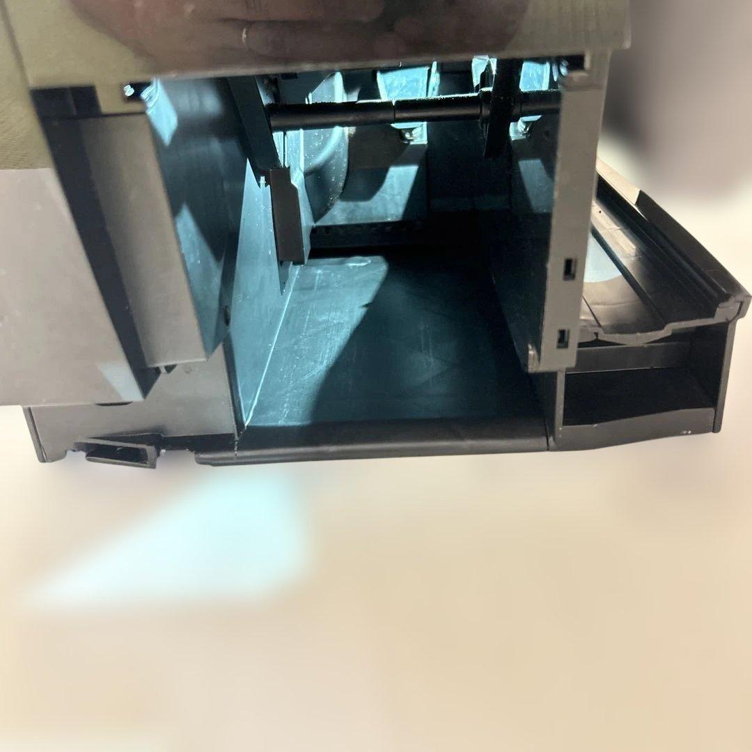 DeLonghi デロンギ マグニフィカS 　ECAM23120BN