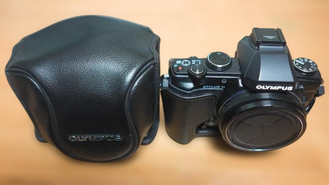 OLYMPUS STYLUS 1s 本体と付属品