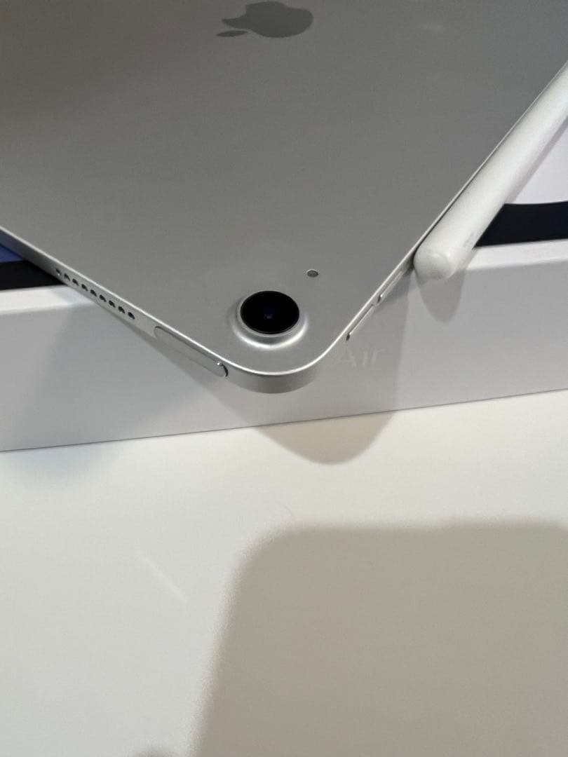 iPad Air4(第4世代) 64GB シルバー Wi-Fi バッテリー97%