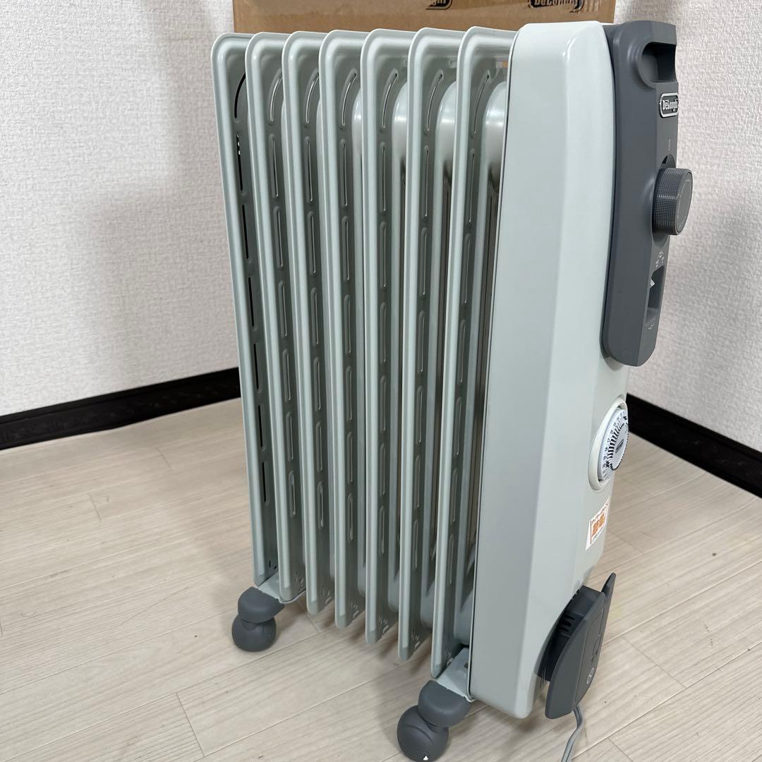 未使用品 デロンギ オイルヒーター RHJ10F0812-SG 管理No.i1