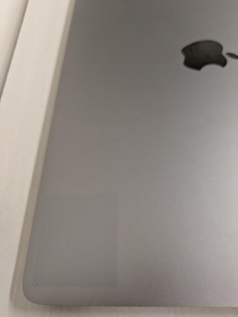 A2338 macbook pro　1台