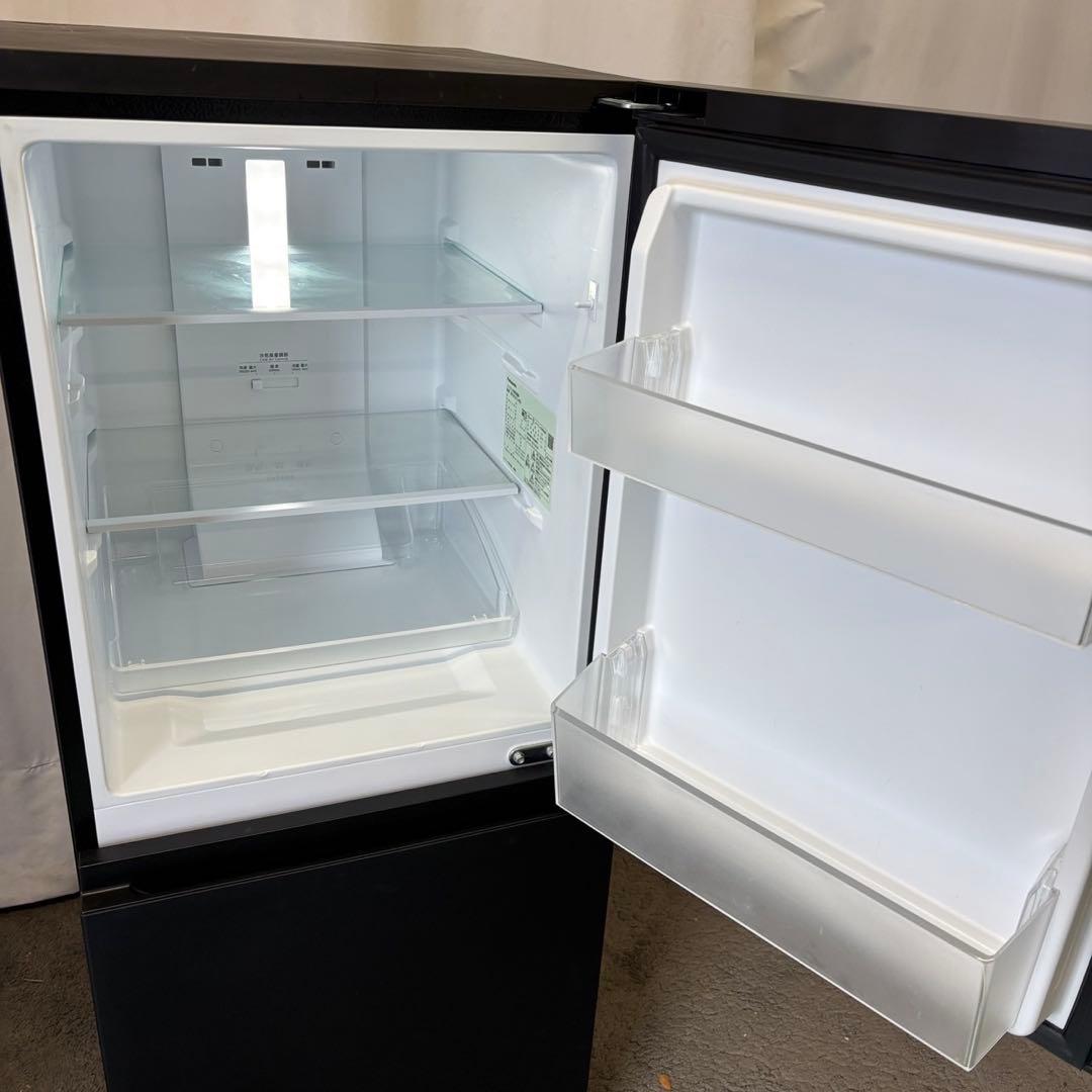 100⭕️冷蔵庫　パナソニック　一人暮らし　黒　右開き　送料無料　23年製　小型