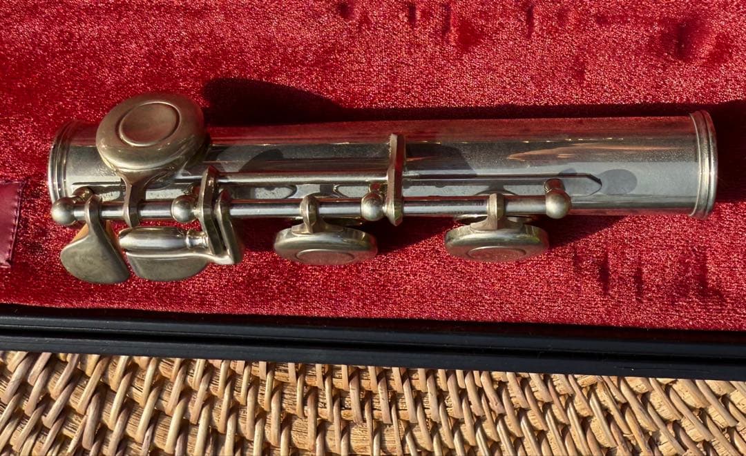 n*）様 YAMAHA YFL-211 フルート 本体 ケース付き