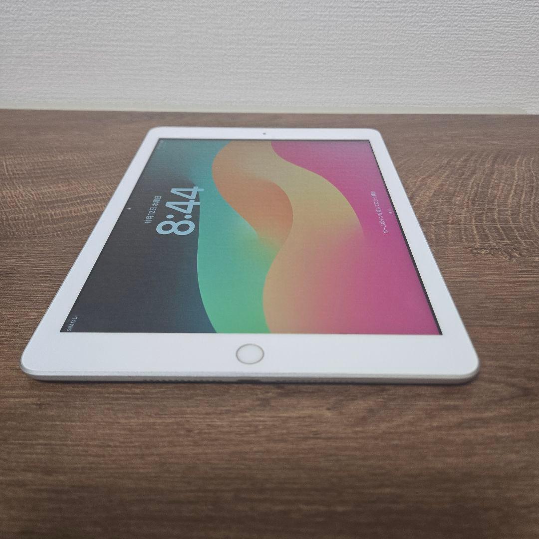 ➆Apple iPad 第6世代 WiFi + Cellular 32GB