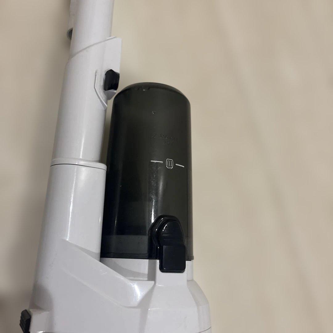 Makita スティッククリーナー ホワイトCL286FD