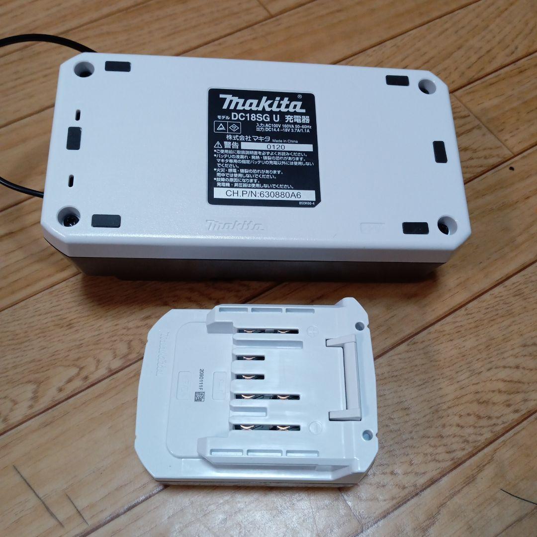 マキタ14.4V充電式クリーナーMCL143D 純正バッテリー、充電器付