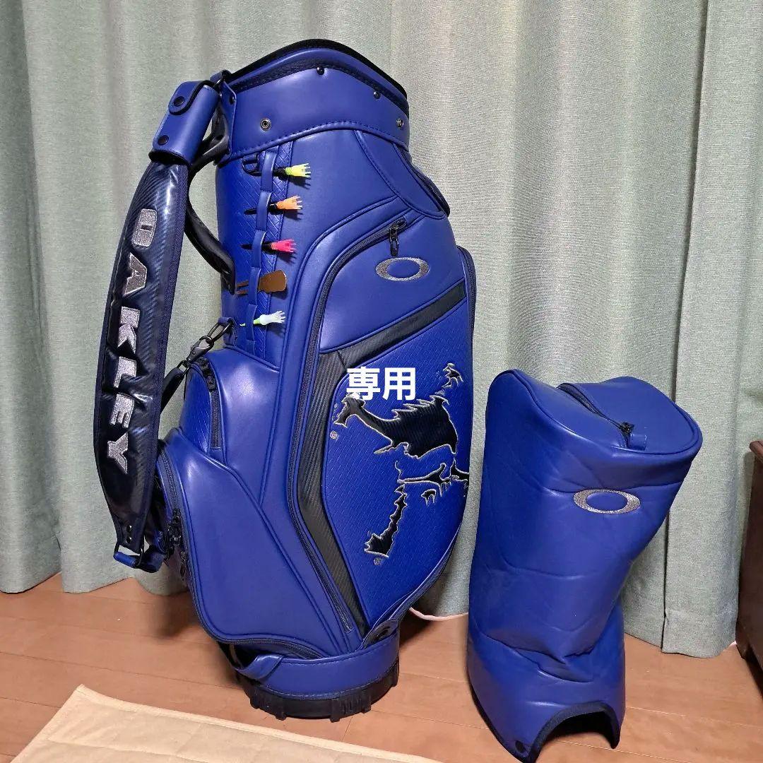 Oakley キャディバッグ 。フード付き。9.5インチ。まぁまぁ美品。