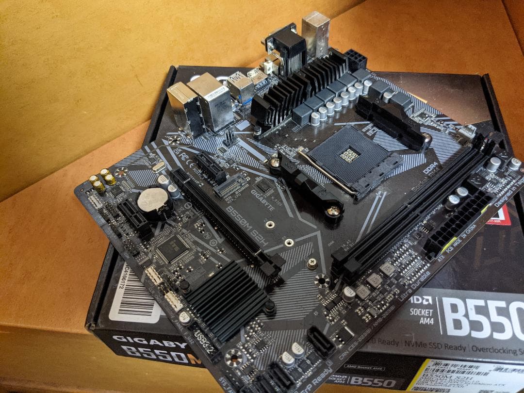 マザーボード GIGABYTE B550M S2H AM4