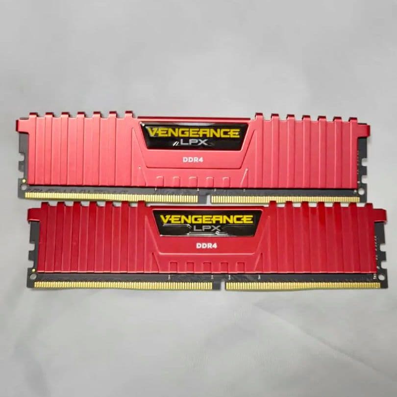 メモリー DDR4-2666 CORSAIR 16GB