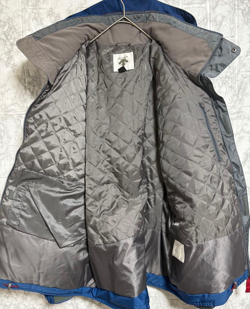 ♦︎良品♦︎DESCENTEスキーウェア　スノボウェア (ダウンジャケット) L