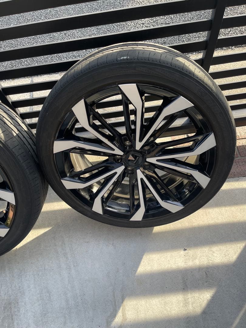 ホ*ト様 モデリスタ20インチホイール ガリ傷は直しています。 とても良いホイー