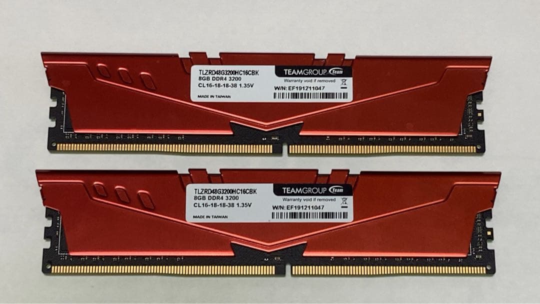 Team DDR4 3200Mhz 16GB(8GBx2枚)