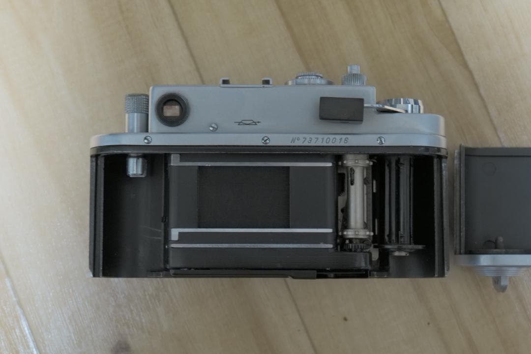 ゾルキー 4K, Zorki 4K カバー付き