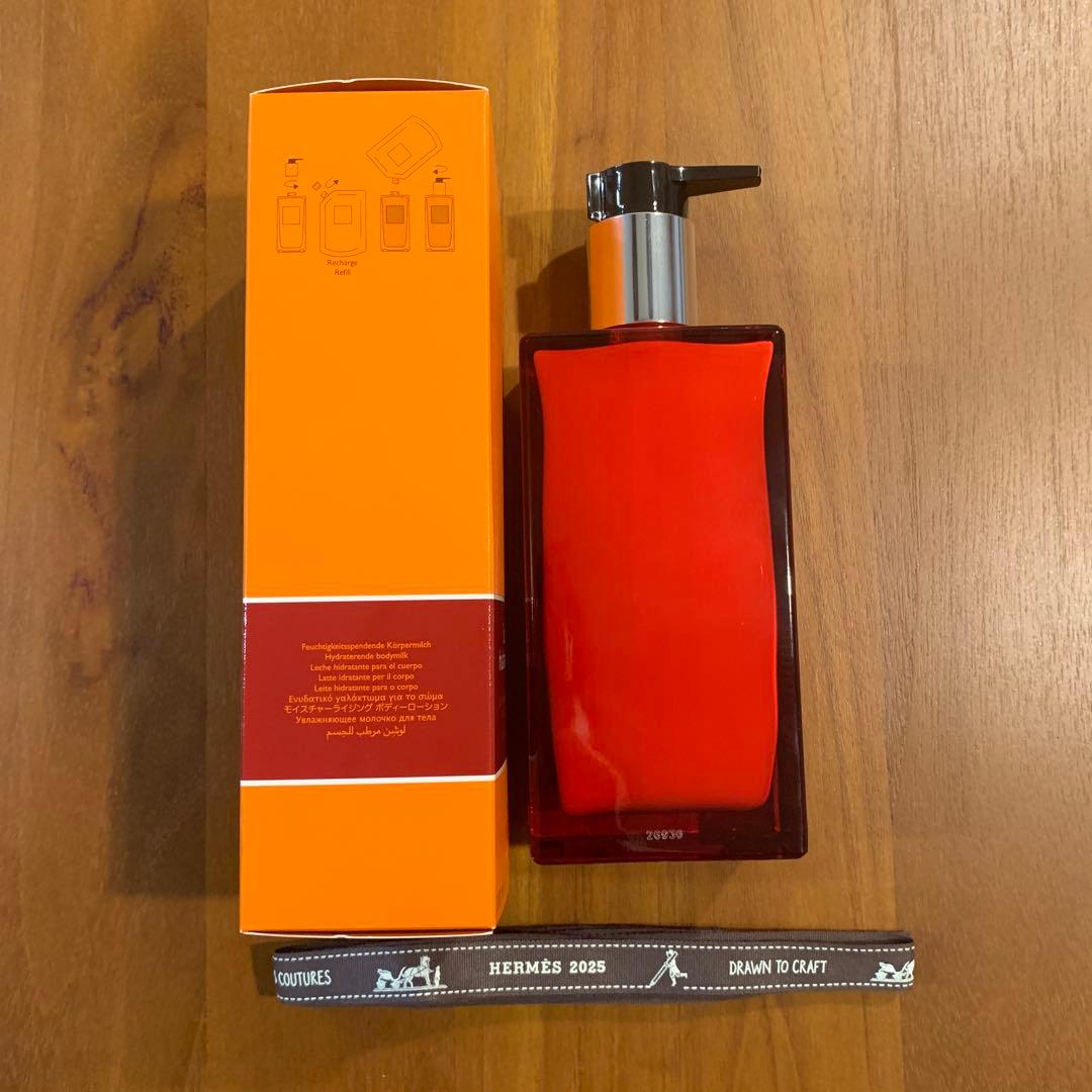 Eau de rhubarbe éclarate ボディローション 200mL