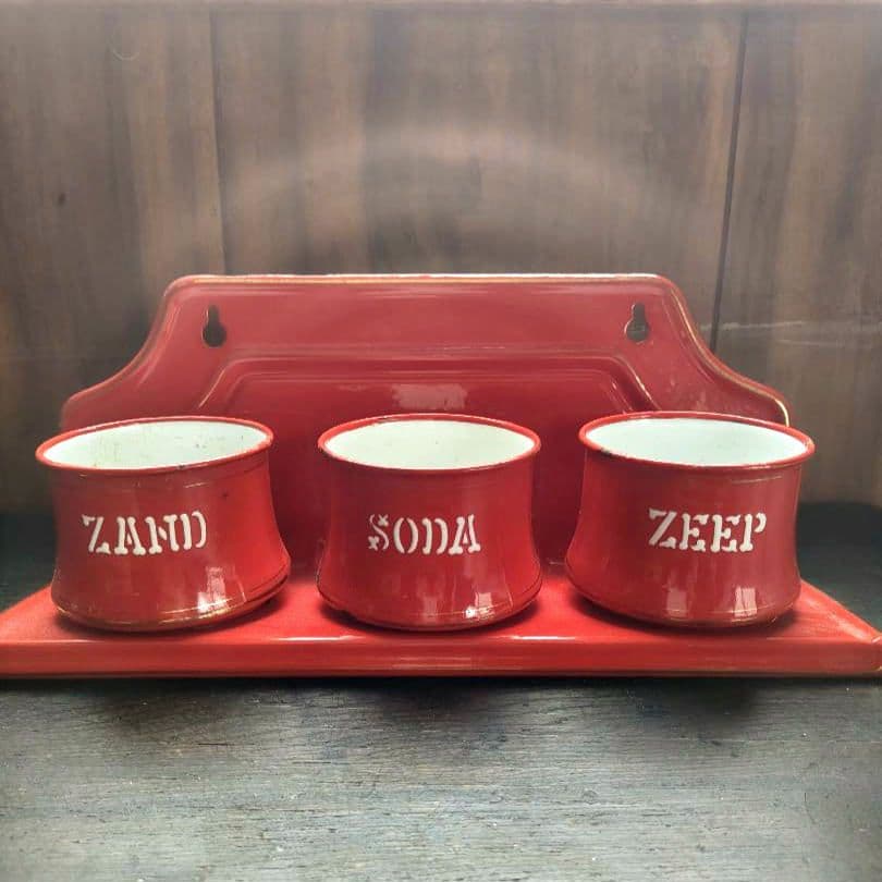 アンティーク　ホーロー　サボンラック　レッド