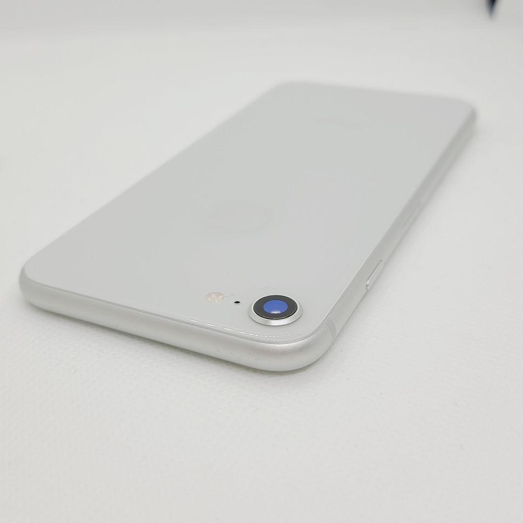 美品 Apple iPhone 8 シルバー 64GB SIMフリー