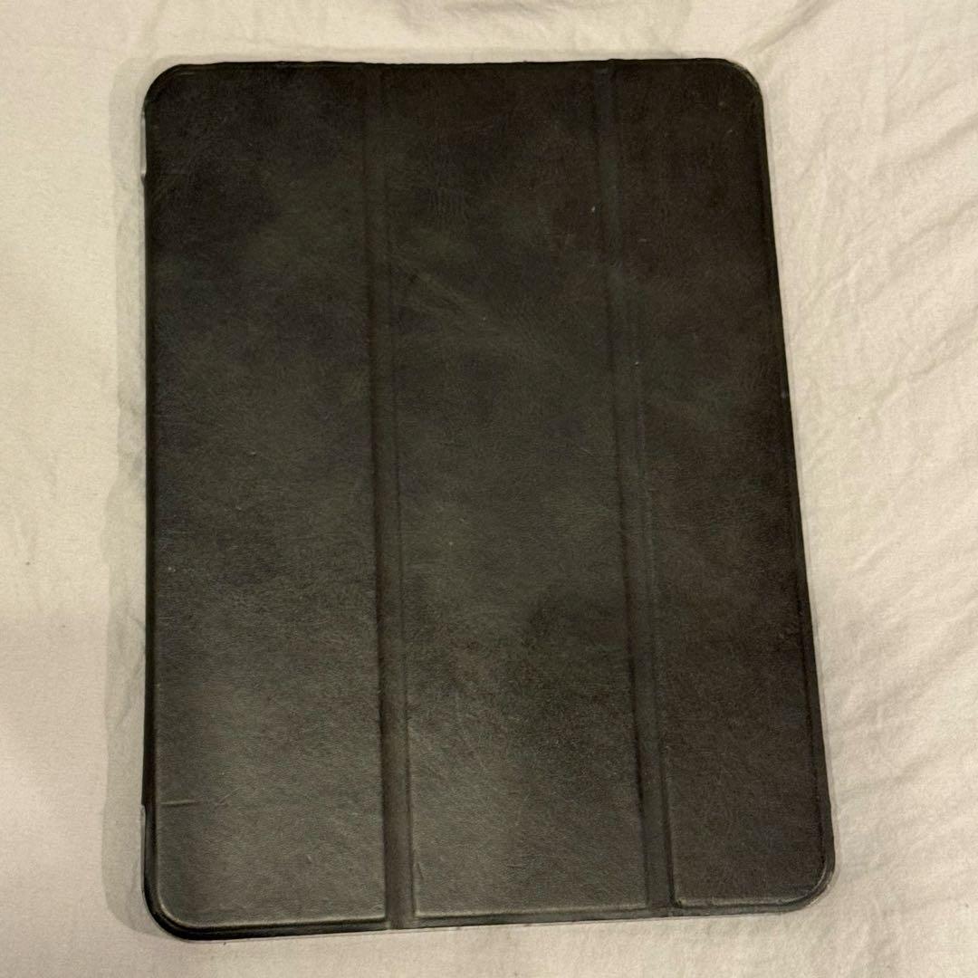 美品　iPad Air 第5世代　64GB Wi-Fiモデル　スペースグレイ