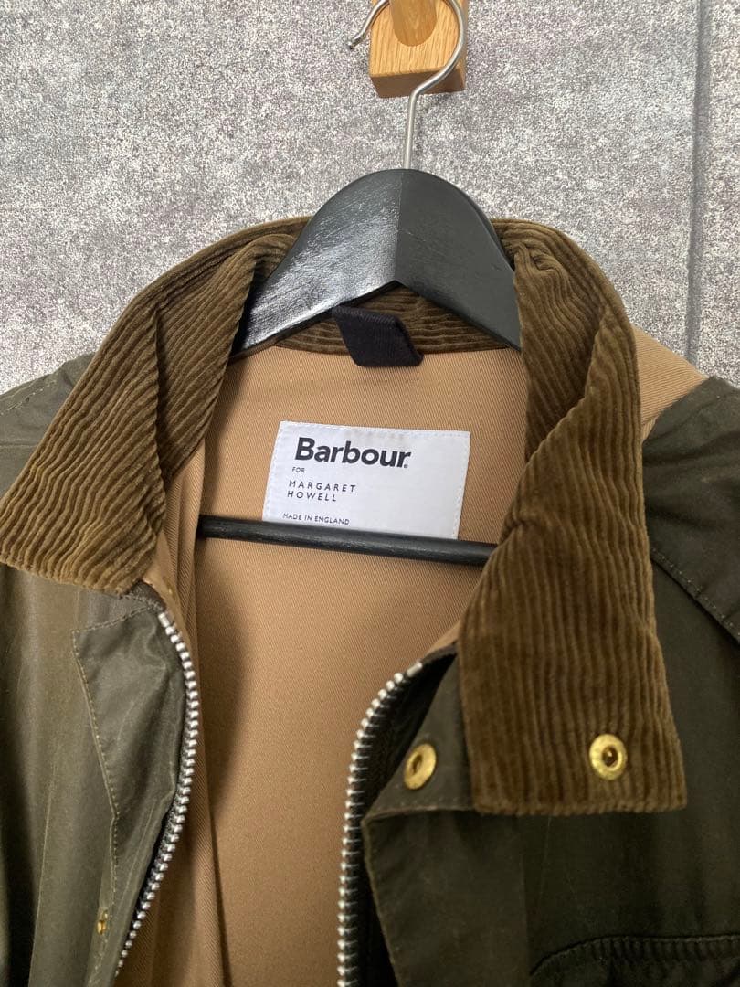 BARBOUR × MARGARET HOWELLオリーブA7モッズコート